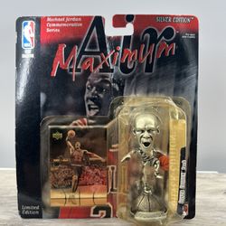 1999 Vintage Michael Jordan Maximum Air Silver Edition Figure