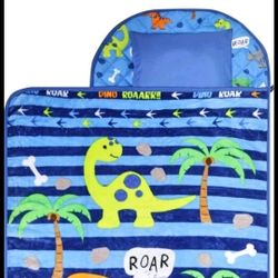 EVERYDAY KIDS Toddler Nap Mat with Removable Pillow - Roarin' Dinos 