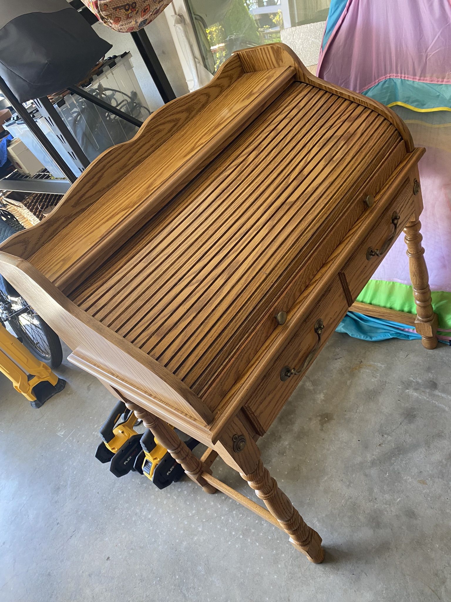 Roller Desk