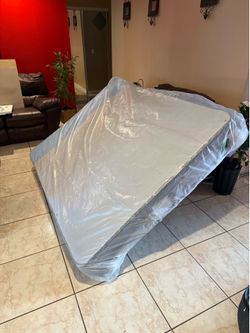 Queen mattress