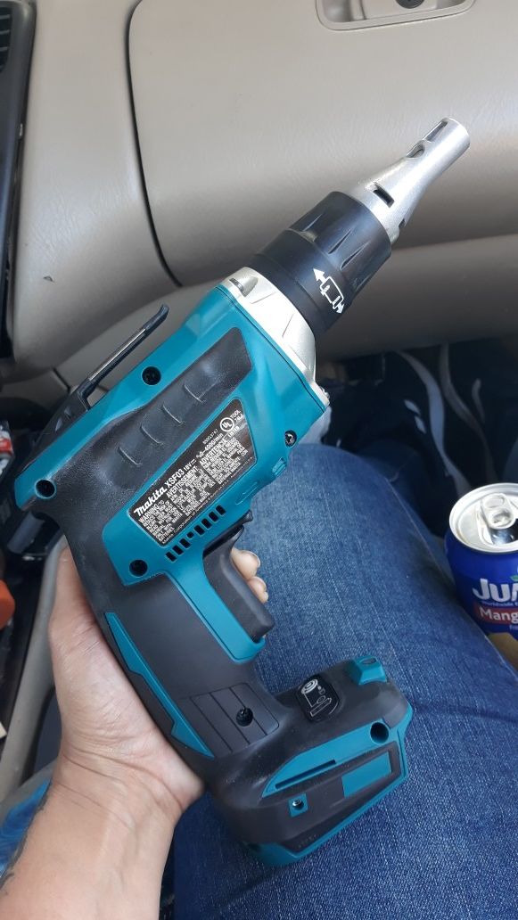 Makita 18v brushless drywall screw gun