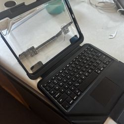 STMGOODS IPad Case W/keyboard And Track Pad