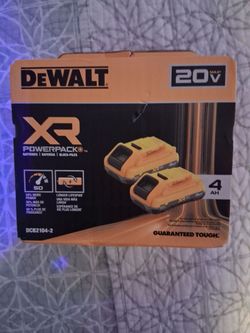 DeWalt 20V MAX XR 4Ah Battery 2-Pack DCB2104-2