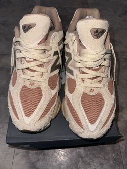 New Balance 9060 USED