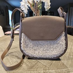 Universal Thread Medium Size Bag