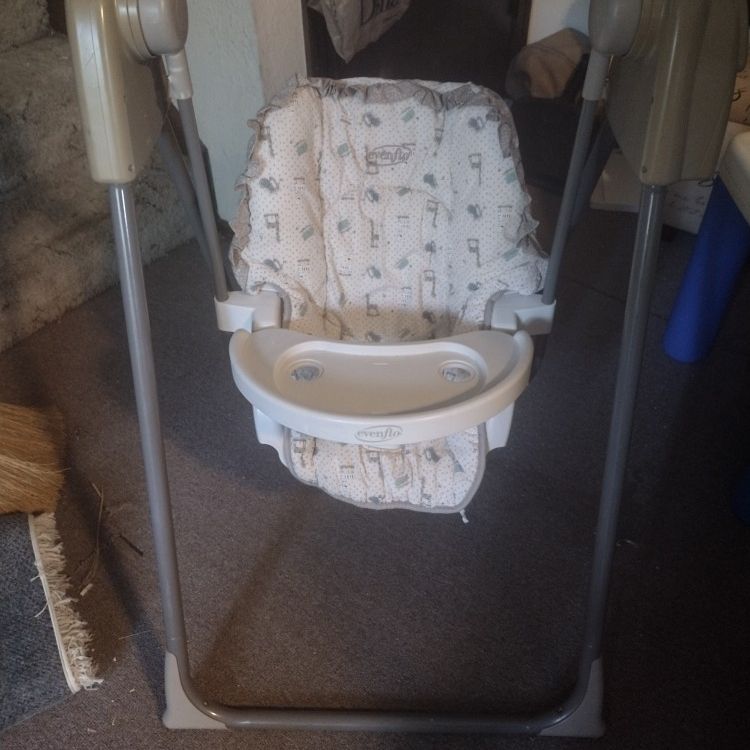 Evenflo baby best sale swing