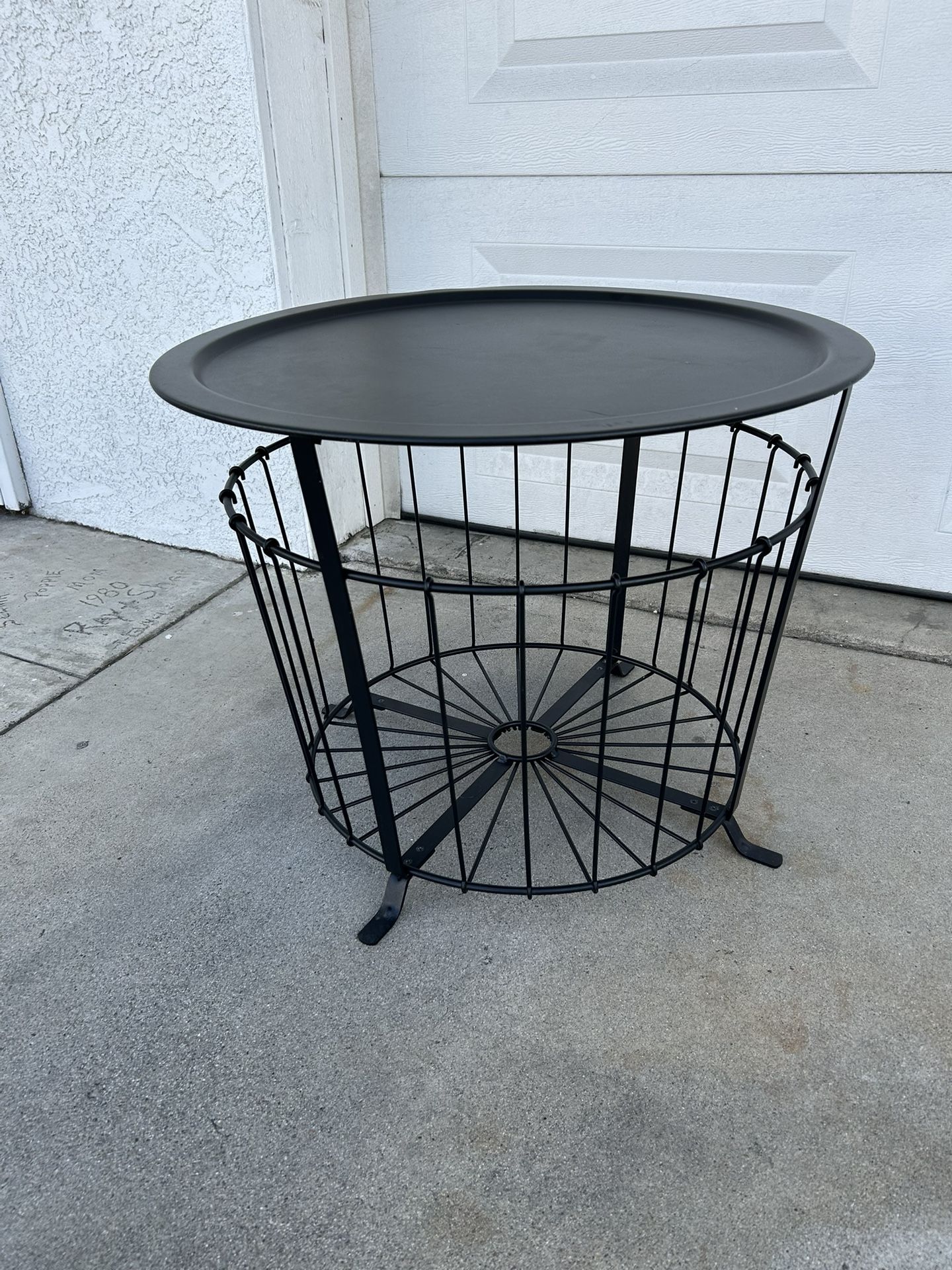 Storage Table. Metal 