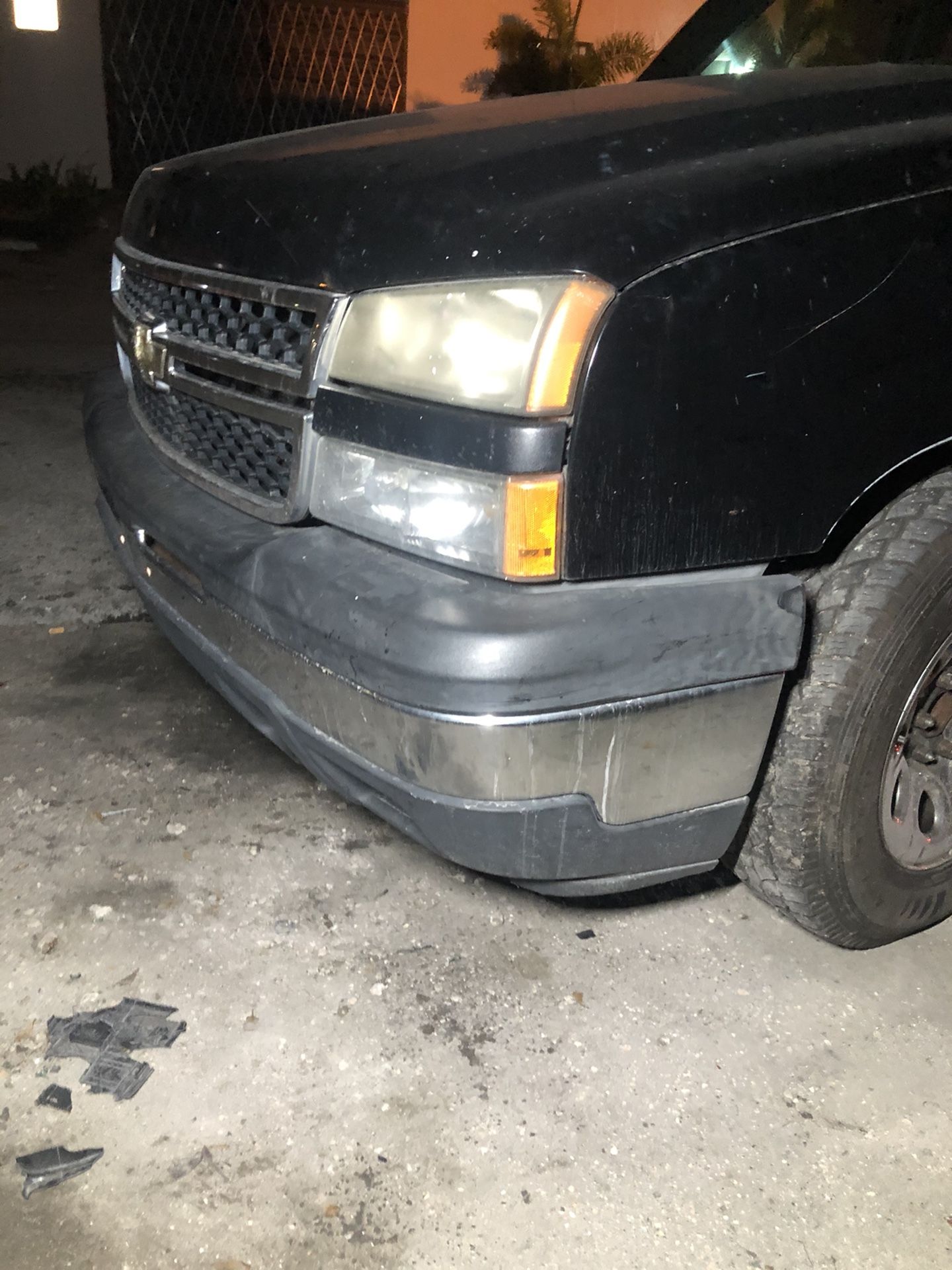 Silverado HD cat eye front clip complete 03-07 or upgrade for 99-02 Chevy truck and Tahoe suburban