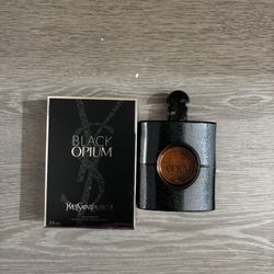 (NEW) Yves Saint Laurent Black Opium Eau De Parfum