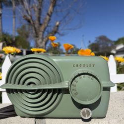 Vintage 1951 Crosley Radio