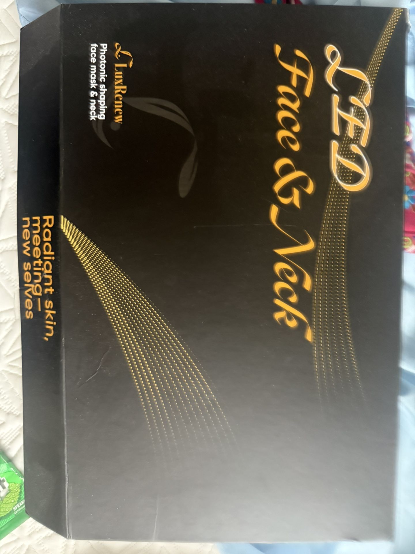 Brand New Luxrenew Face Mask And Neck