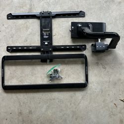 Sanus Heavy Duty TV mount 