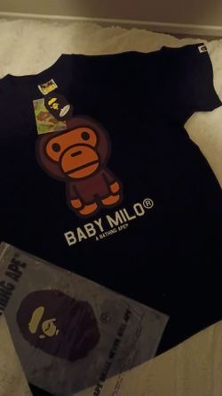 BAPE Baby Milo Graphic T-Shirt – Black (Size L)