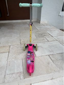 Barbie 3-Wheel Kids Scooter – Excellent Condition