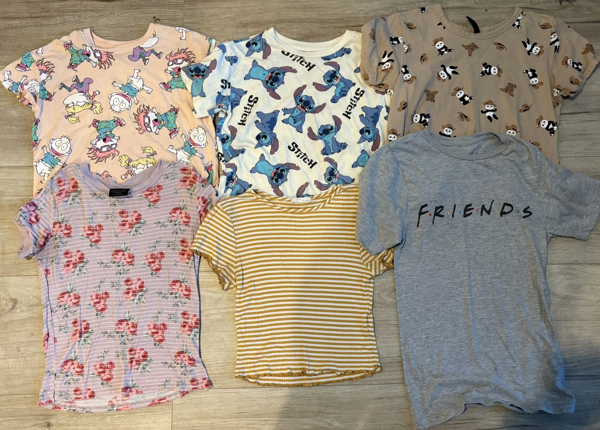 Juniors Tops Small 