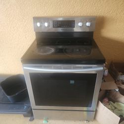 Samsung Electric Cooktop And Oven