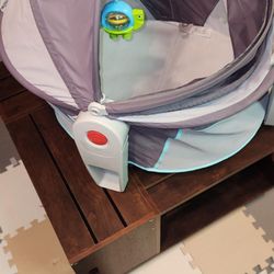 Fisher-Price On-the-Go Baby Dome – Portable Play Space & Nap Area