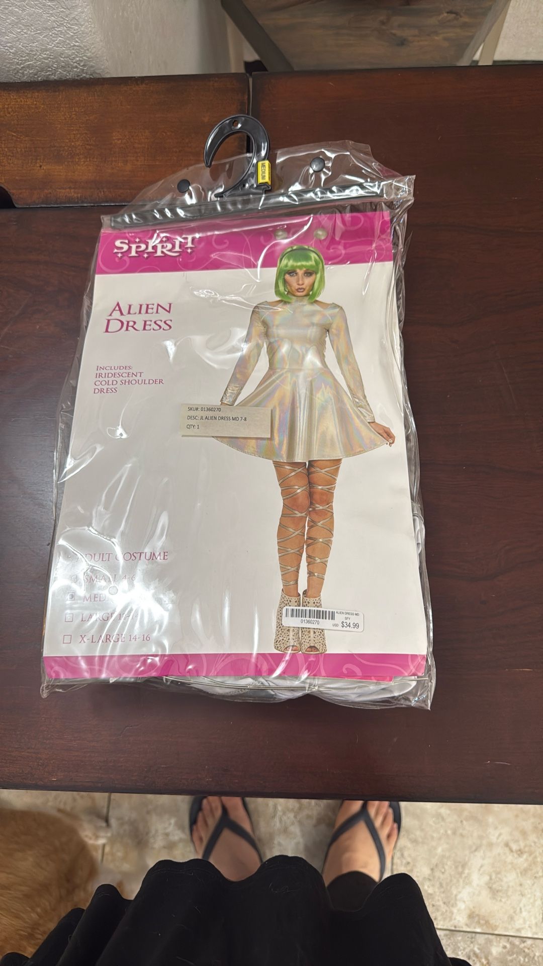 Brand New Never Worn Alien Dress Size Adult Medium
