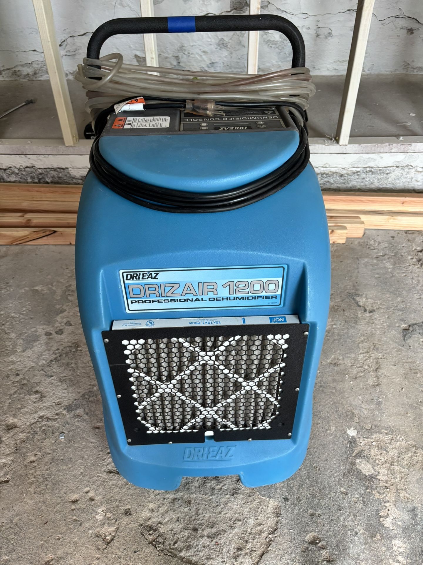 Dehumidifier 
