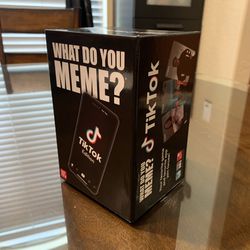 What Do You Meme Game.