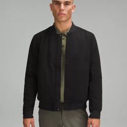 Lululemon switch over bomber jacket size small
