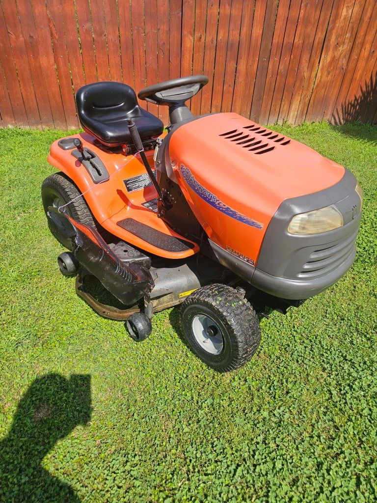 Husqvarna YTH 21hp 48" cut Runs great 301.9 hrs asking $600.00/obo