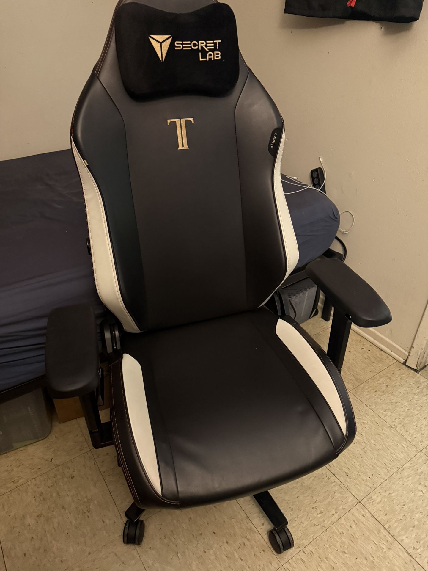 Secretlab Titan 2022 Classic Gaming Chair