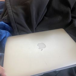 MacBook Air “13”