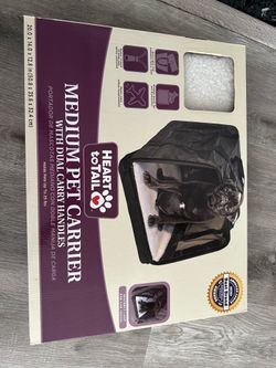 Medium pet carrier