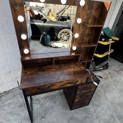 Vanity Station