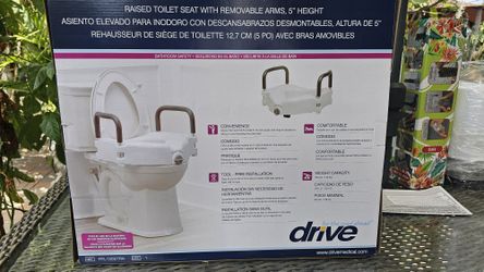 Drive Raised Toilet Seat with Removable Arms