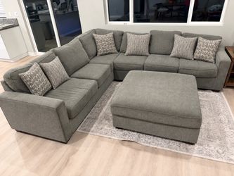 Sectional with ottoman