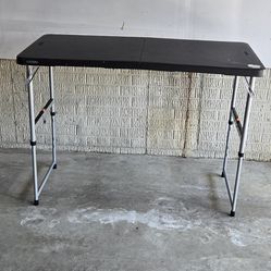 Folding Height Adjustable Table "Lifetime"