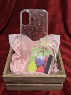 Clear Glitter protective iPhone 17 case & beauty gift bag