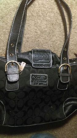 COACH PURSE !!!!! GOOD CONDITION
