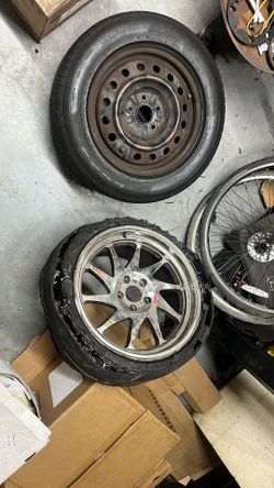 Rim And Extra Wheel