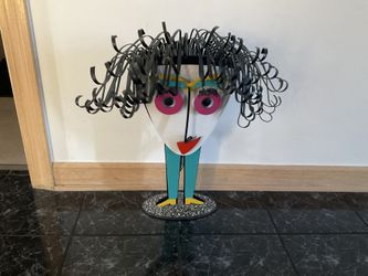 Metal curly girl light-up art sculpture