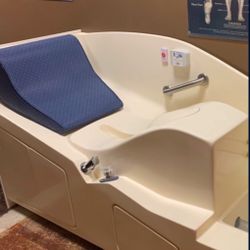 Angel Of Water Colonic Machine 