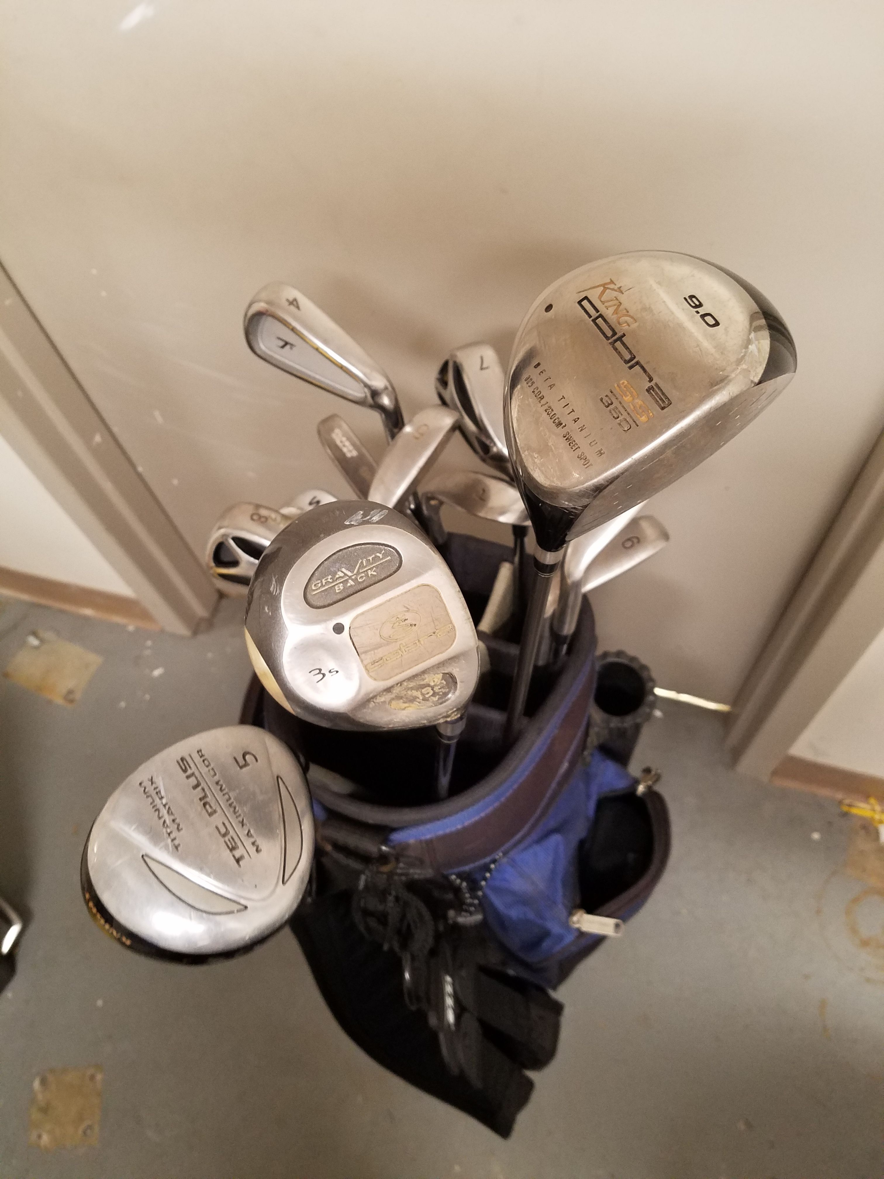 Full set of golf clubs with bag