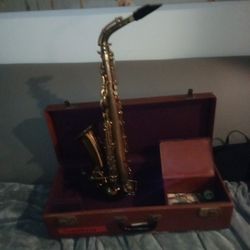 1914 Buesher True Tone Low Pitch Saxophone  