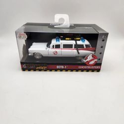 Jada ECTO-1 Ghostbusters 1:32 Metals Die-Cast Car Hollywood Rides Brand New 