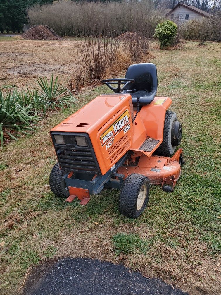 Kubota G6200 Diesel HST Mower