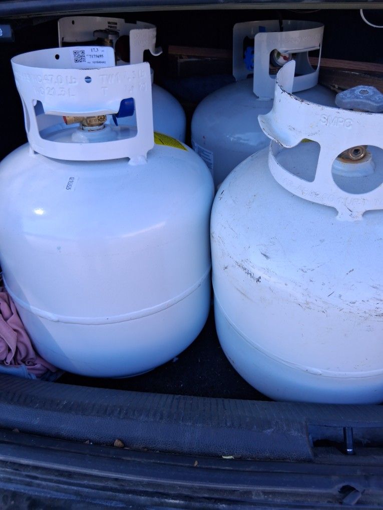 FULL Propane Tanks 15lbs $15