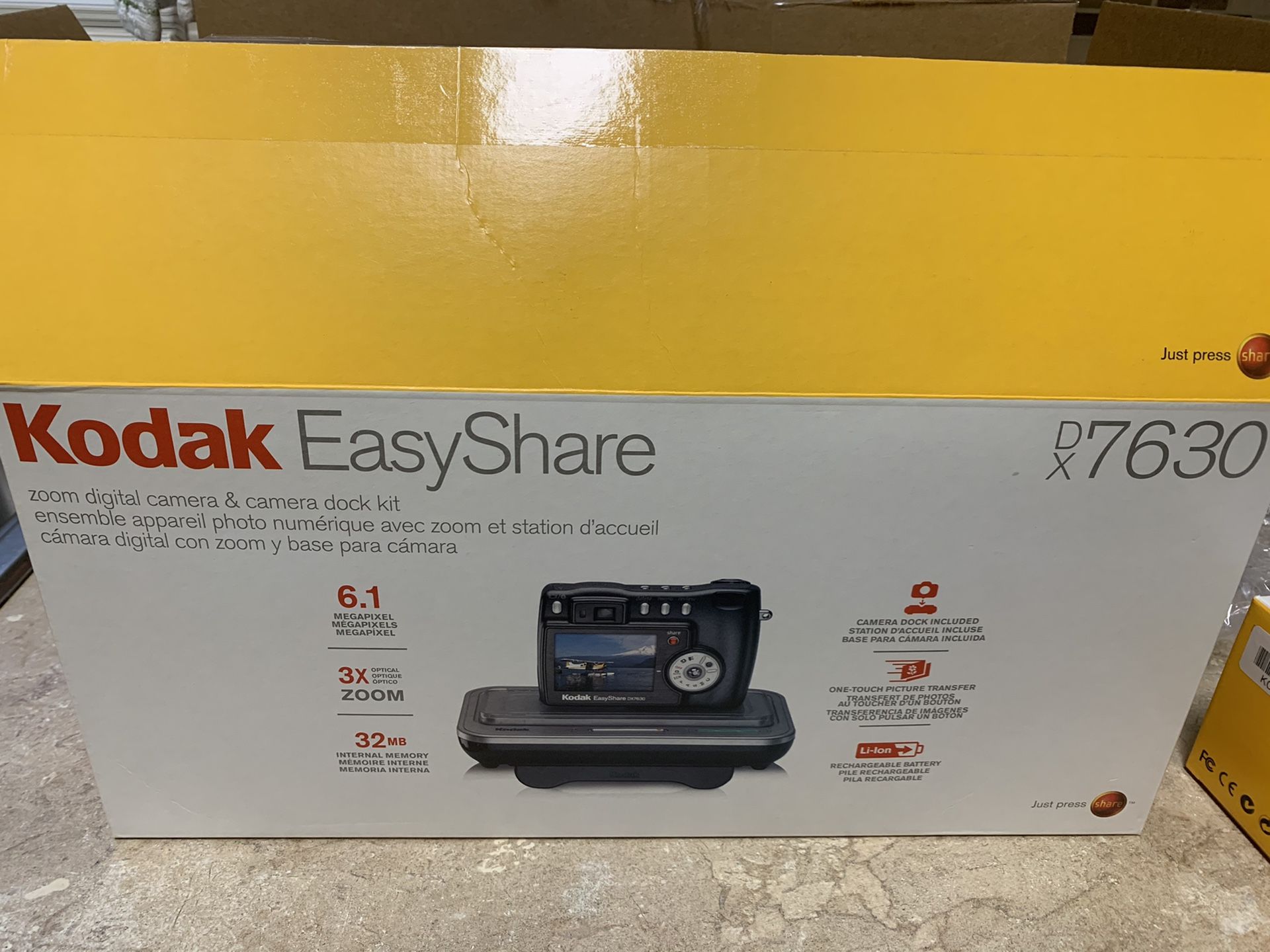 Kodak easy share NEW