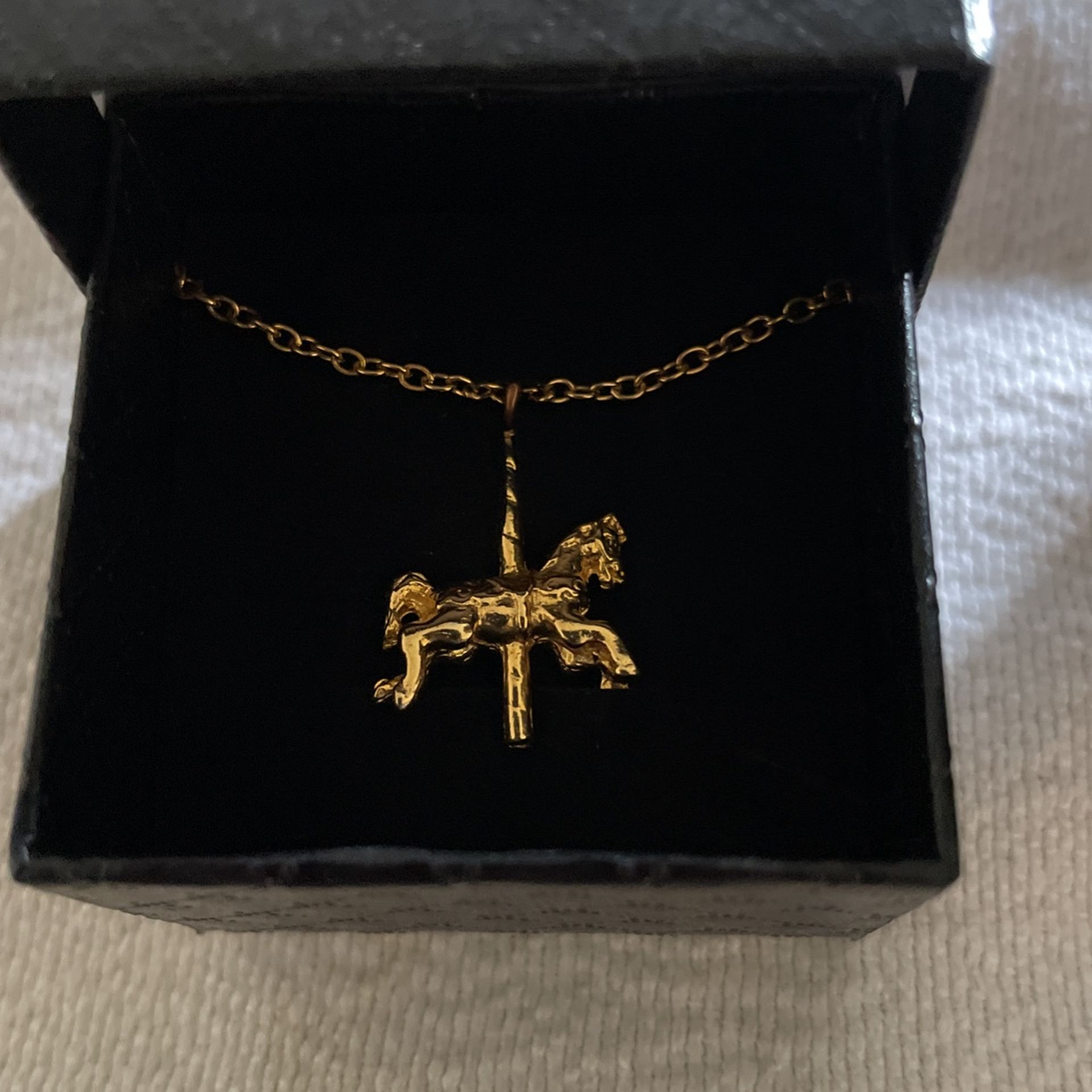 Women’s Necklace 
