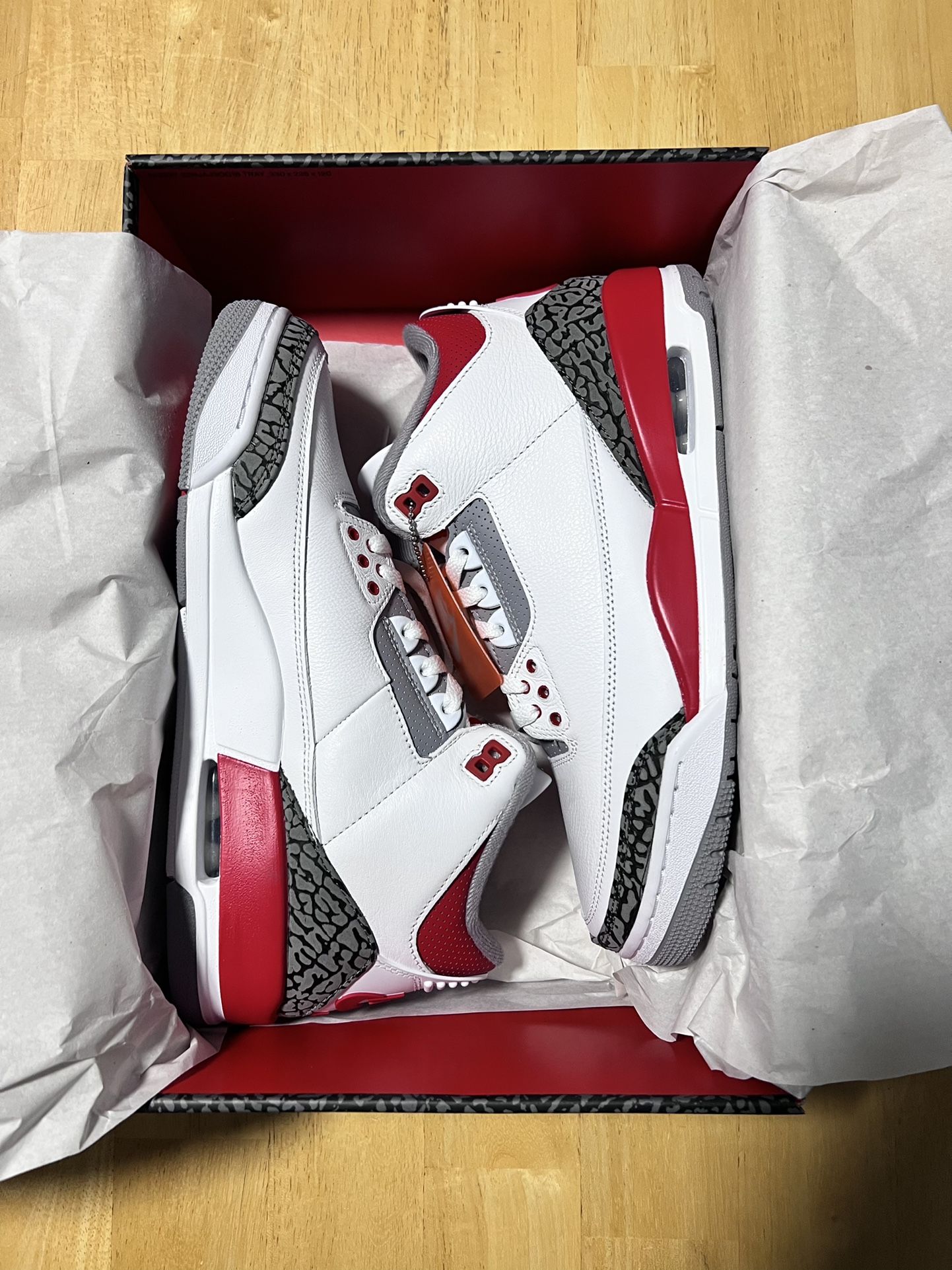 Air Jordan Retro 3 Fire Red 2022