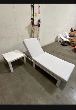 New assembled Aluminum Outdoor Patio Pool Chaise Lounge Chair Adjustable w/ Side Table
