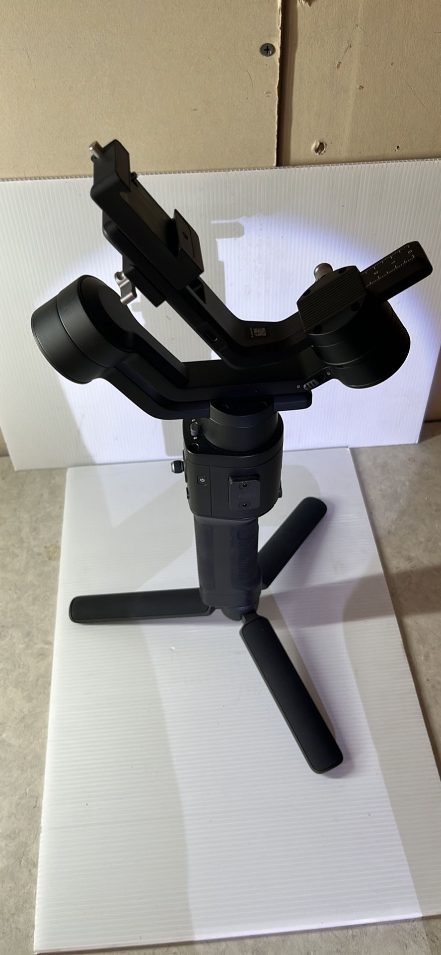 DJI Ronin-SC Pro Combo Handheld 3-axis Stabilizer for Mirrorless Cameras
