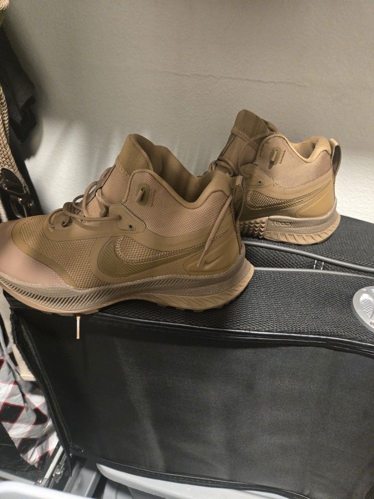 Nike Sfb