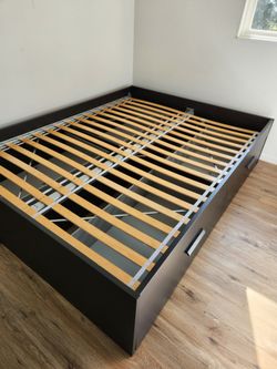 Queen ikea storage/drawer bed
